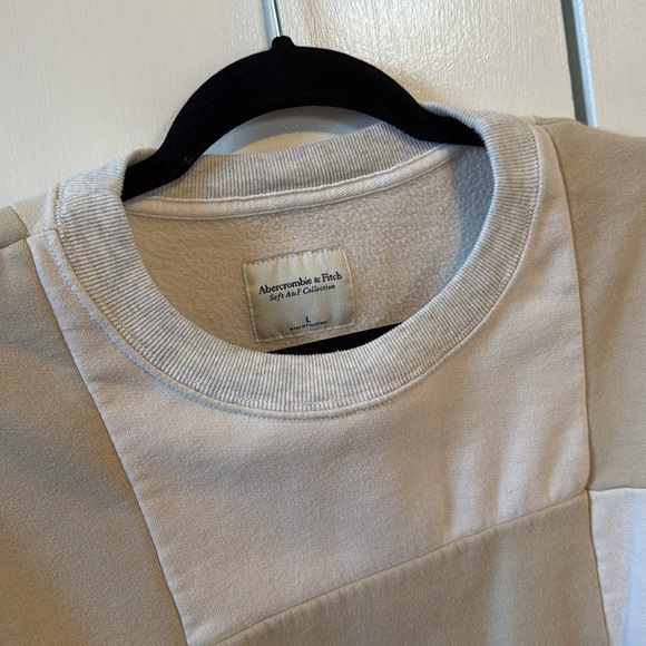 ABERCROMBIE / CROP SWEATSHIRT - Picture 3 of 3